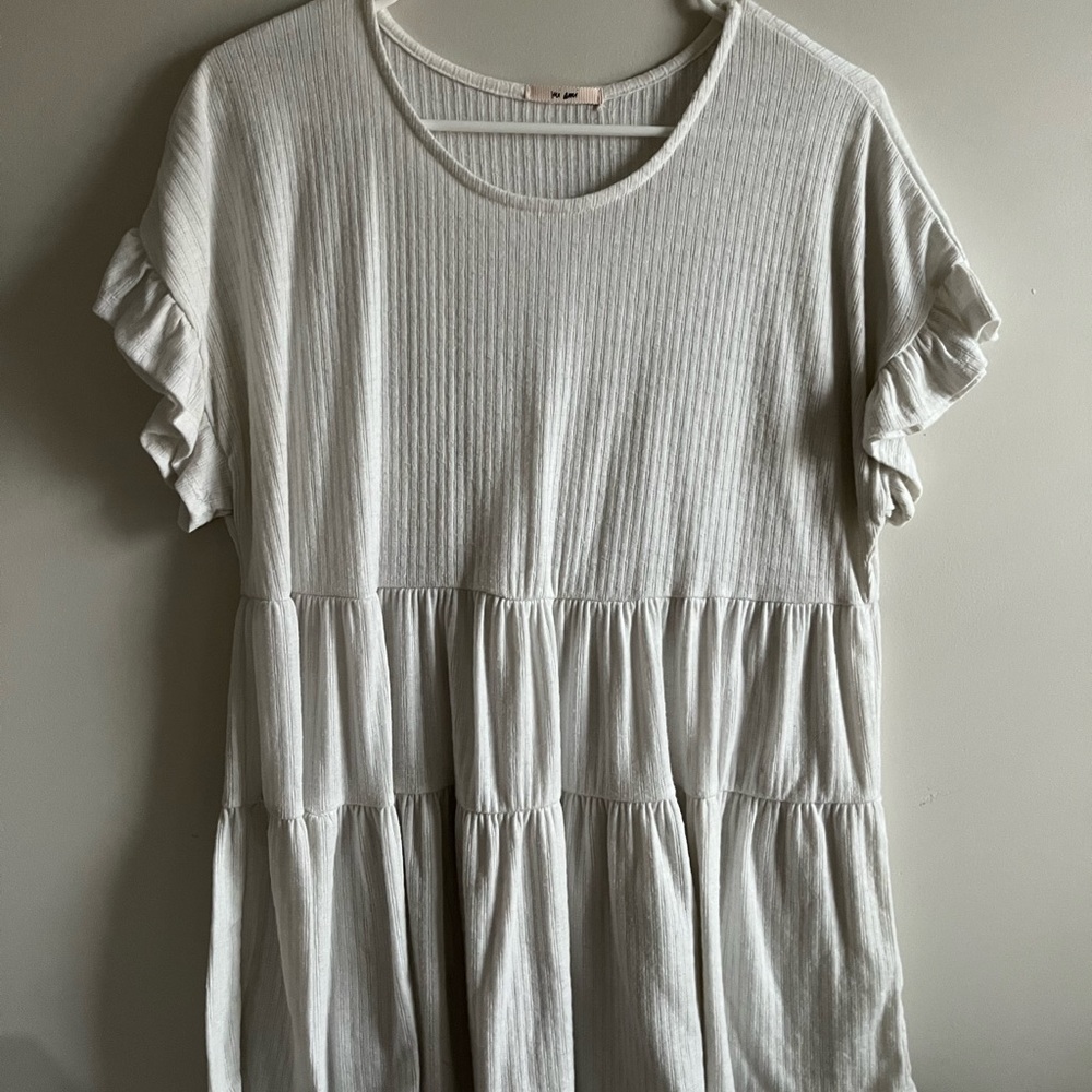 FLOWY WHITE, RIBBED SHIRT